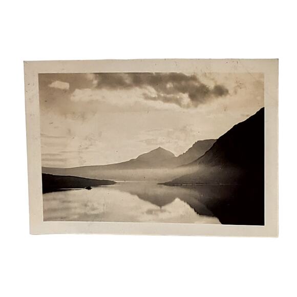 B&W Photo Found 1940 Yellowstone Park Cloudy Mountain View Reflection Snapshot - Picture 1 of 4
